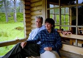 La pareja de Epstein se niega a declarar ante el Congreso y pide el indulto antes de exculpar a Trump