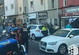 Un coche se estrella contra una terraza de un bar y deja siete heridos en Santa Cruz de Tenerife