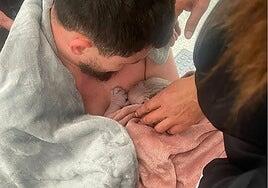Ciro, el bebé que nació bajo la intensa lluvia de la borrasca Marta en Málaga