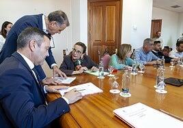 El incremento de las tarifas del agua, si sale, del 15% para arriba