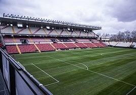 Vallecas se queda sin fútbol y el derbi se muda a Butarque