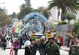 Una pasarela al estilo Las Vegas toma Las Palmas de Gran Canaria: «Este carnaval es una pasada»