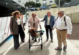 Conchita, Norberto y Miguel, primeros usuarios del centro sociosanitario Benedicta Ojeda