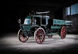 El primer camión del mundo en el 130 aniversario de Mercedes-Benz Trucks