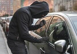 Inhibidores de señal, duplicado de llaves o por el puerto OBD: Las técnicas más utilizadas para robar tu coche