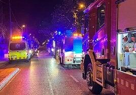 Mueren cinco personas en un incendio en un bloque de pisos de Manlleu (Barcelona)