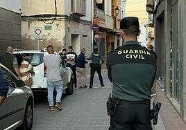 Hallan degolladas a una mujer y su hija de 12 años en una casa de Castellón