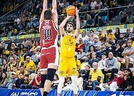 El amarillo Eric Vila y el grancanario Fran Guerra, convocados con España