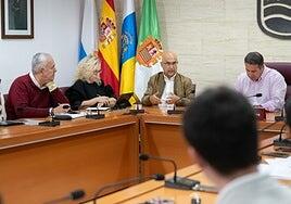 Turismo se reúne con los ayuntamientos para agilizar los controles de la ley de vivienda vacacional