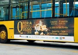 La Feria Europea del Queso se da a conocer en la capital a bordo de Guaguas Municipales