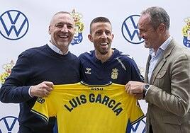 Paciencia, inmovilismo, confianza, ahorro u obcecación: así se sostiene Luis García