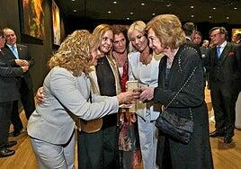 La Fundación Alejandro da Silva entrega el pin de oro a la Reina Sofía en Gran Canaria