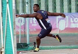 Yasiel Sotero logra la plata en Disco en el Nacional de Lanzamientos Largos
