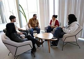 Cinco miradas sobre el oficio: el periodismo ante el espejo digital