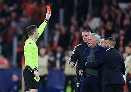 José Mourinho, más valiente ante el micrófono que en el césped