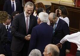 González pide ante el Rey que se conozca «todo» el proceso del 23-F para «comprender el papel de Juan Carlos I»