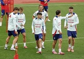 Irak y Perú, últimos ensayos de España antes del Mundial