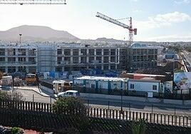 Las 956 camas y 24 piscinas del hotel Elba Corralejo, para invierno de 2026