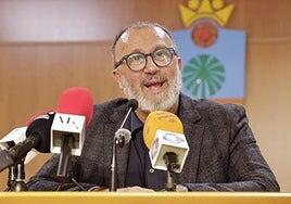 Francisco García estudia repartir el tiempo en el pleno con los ediles de NC cesados