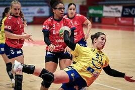 El Rocasa Gran Canaria se reafirma en el liderato de la Liga Guerreras Iberdrola ante el Conservas Orbe Zendal Porriño