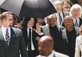 Cuatro hermanos demandan a los herederos de Michael Jackson por presunto abuso sexual de la estrella del pop