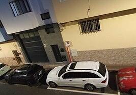 Un vecino de Vecindario denuncia irregularidades con un vado PMR