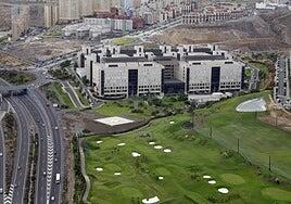 Contrato récord para la limpieza del hospital Doctor Negrín por importe de 44,5 millones de euros