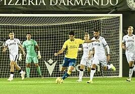 Horario y dónde ver en televisión el partido UD Las Palmas-AD Ceuta