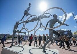 El Gran Canaria Arena estrena dos esculturas de Manuel González