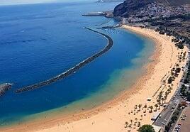 Se hunde el barco de la arena de Las Teresitas