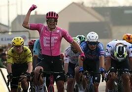 Lamperti devuelve la alegría a Education First