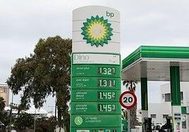 Canarias estudia medidas para paliar los efectos de la guerra en Irán y la CEOE exige rebajas fiscales