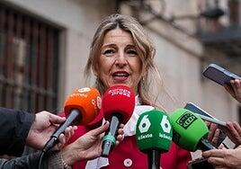 Díaz marca como «prioridad» de las medidas anticrisis la prohibición de despedir por causas energéticas