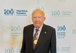 Muere el farmacéutico y botánico Wolfredo Wildpret de la Torre, medalla de oro del Colegio de Farmacéuticos de Santa Cruz de Tenerife