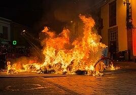 Telde llora el adiós de su carnaval 2026 tras la quema de la sardina