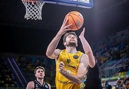 Tobey: «Necesitamos luchar, disfrutar más y jugar con un poco menos de presión»