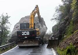 Therese deja reboso en las presas, viento extremo y un millar de incidencias