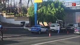 La borrasca Therese deja una farola a punto de caer en el Barranquillo Don Zoilo