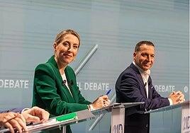 PP y Vox, «optimistas» para llegar a un acuerdo en Extremadura que no estará antes de Semana Santa