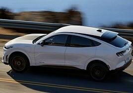 Ford actualiza el Mustang Mach-E con más autonomía y la edición GT California Special