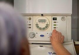 La tarifa regulada del gas baja un 16,6% de media para los hogares a partir de este miércoles