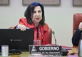 Robles justifica el cierre del espacio aéreo y defiende que España es un «socio fiable»