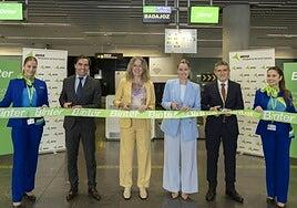 Más de 135.000 pasajeros han disfrutado de las rutas de Binter con Valencia, Badajoz, Córdoba y Almería en un año