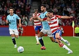 Sin mareos ni enredos, a la UD Las Palmas le toca decidir