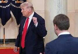 Trump recuerda a Irán su ultimátum para alcanzar un acuerdo o abrir Ormuz: «Faltan 48 horas para que se desate el infierno»