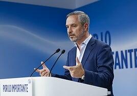 PSOE y PP se enzarzan por las causas judiciales que sientan en el banquillo a dos de sus exministros