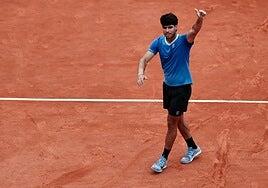 Alcaraz doma la anarquía de Bublik