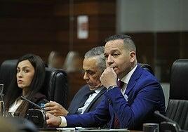 PP y Vox siguen sin acuerdo de gobierno en Extremadura tras seis horas de reunión