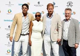 Los duques de Sussex en la fiesta del CEO de Netflix mientras Harry enfrenta una demanda por difamación