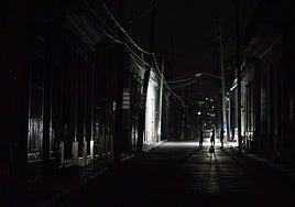 Cuba lucha contra la oscuridad: así sobrevive el país al bloqueo de Trump